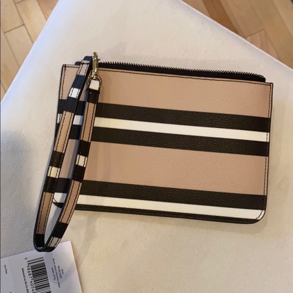 NWT Kate Spade leather tinie wristlet - Picture 4 of 5